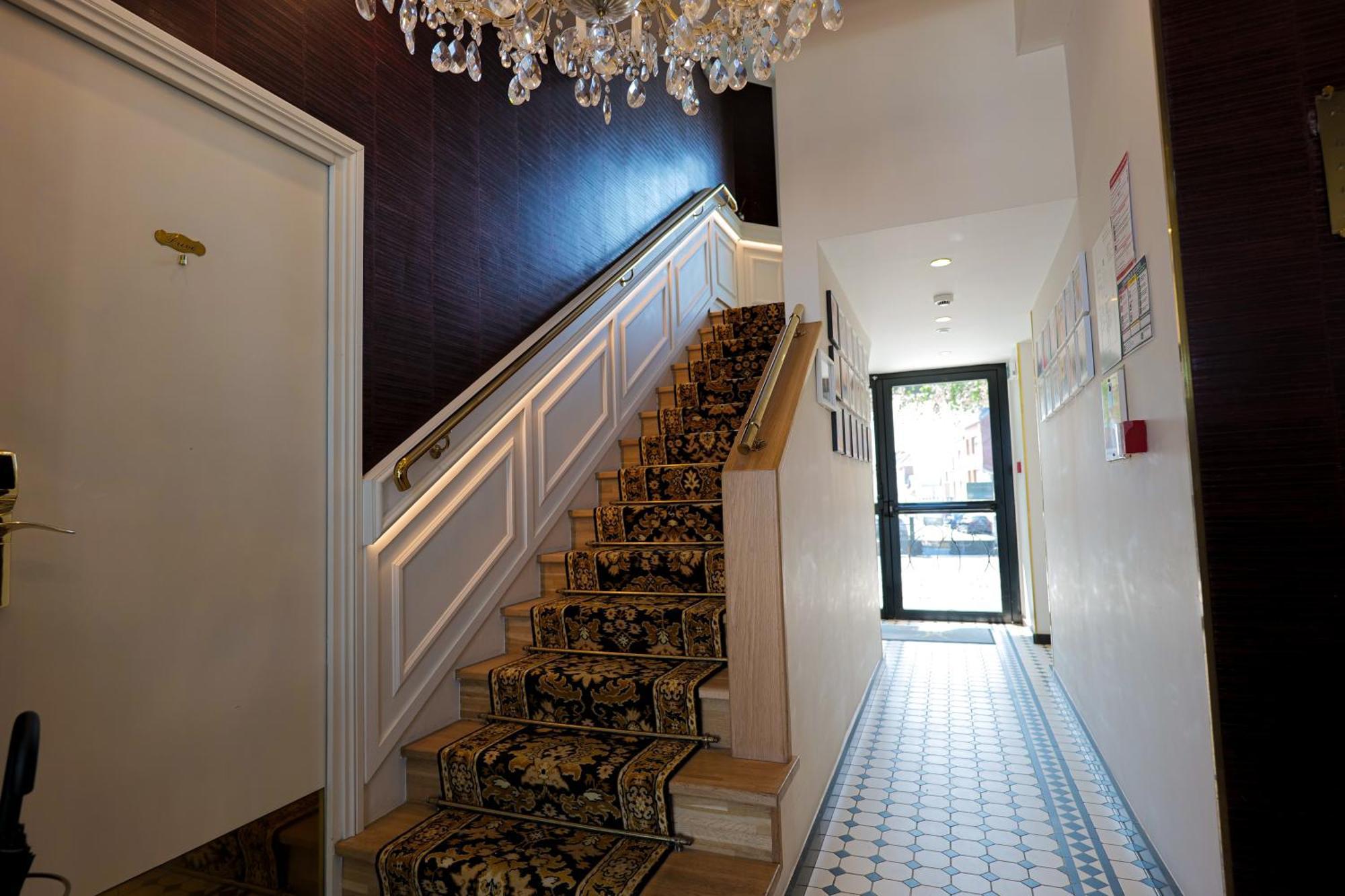Hotel Merveilleux Cote 4*